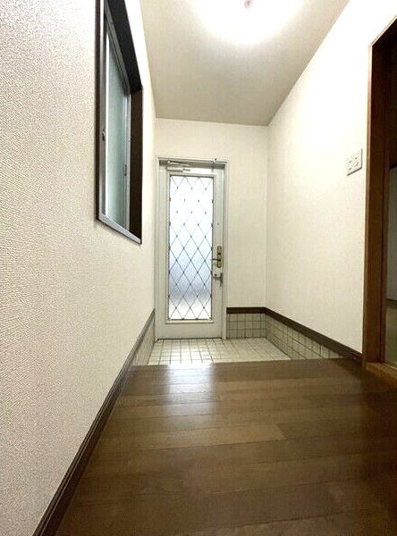 石黒貸家(朝日が丘)の玄関