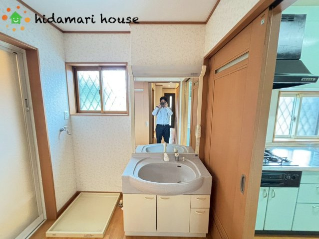 北本市本町7丁目　中古戸建の独立洗面台