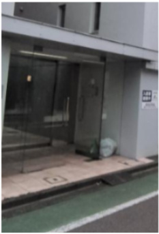 グレースコート府中のエントランス