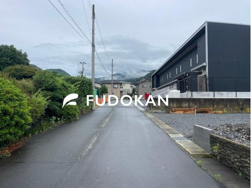 山形市東青田第4【新築建売】の前面道路含む現地写真|前面道路