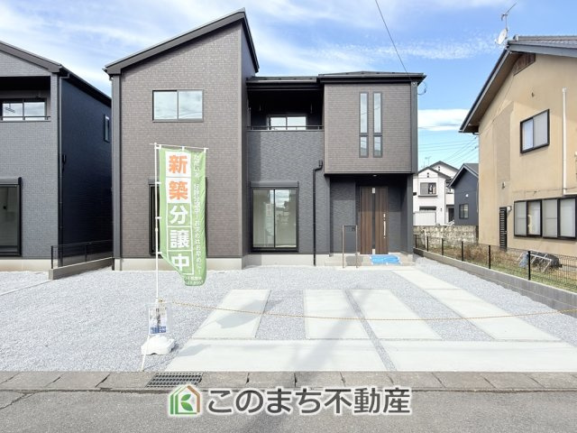 グラファーレ宇都宮市宝木本町4期の庭|大きなお庭でご家族や友人を招いてＢＢＱもできますね！お子様の水遊びにもぴったりです☆
