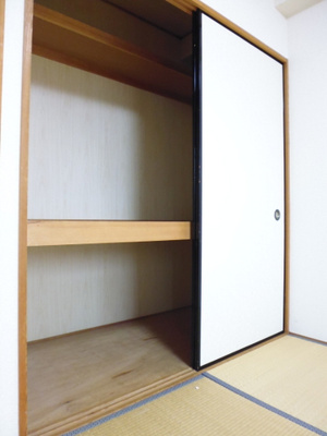 【収納】 | フィーム | 和室6帖のお部屋にある押入れです！かさばるお布団や季節のお洋服を収納するのに便利☆