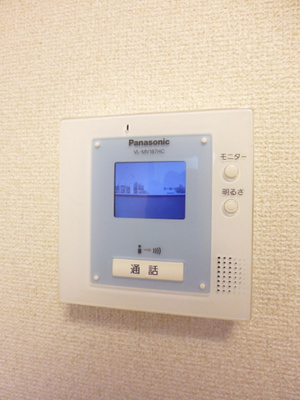 【セキュリティ】 | フィーム | 防犯対策に有効なカメラ付きインターホン！突然の来客にもバッチリ対応できちゃいます☆