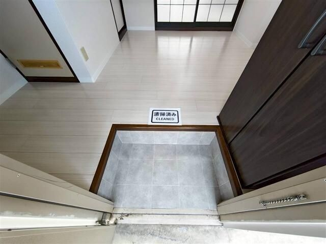 サンウエストの玄関