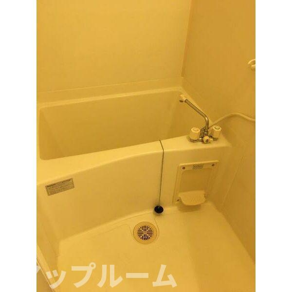 名古屋市守山区新守西の賃貸マンションの浴室