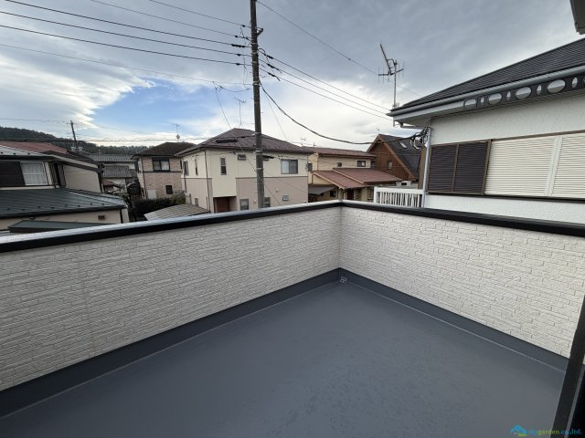 秦野市渋沢3丁目第4　新築戸建　全1棟1号棟のバルコニー