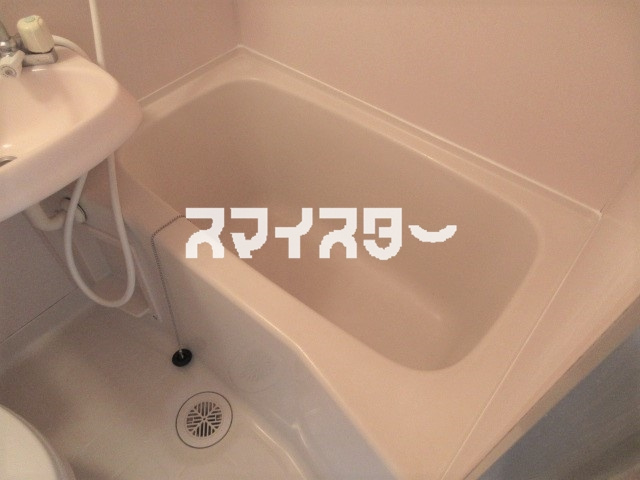 ルネモレーン立川の浴室