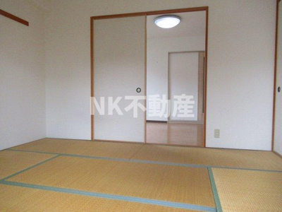 【内装】 | フォワイエ（俊徳道賃貸） | 和室、ちょっとしたくつろぎスペースにいかがでしょうか