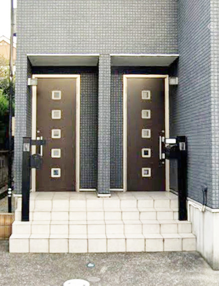 藤沢市湘南台３丁目のアパートのエントランス