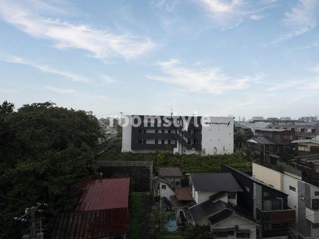 ネオコーポ南馬込の展望|※AI加工を行っています。
空室のためご都合に合わせてご内覧できます
お問合せはお電話でもお受付しております。
03-6450-5211