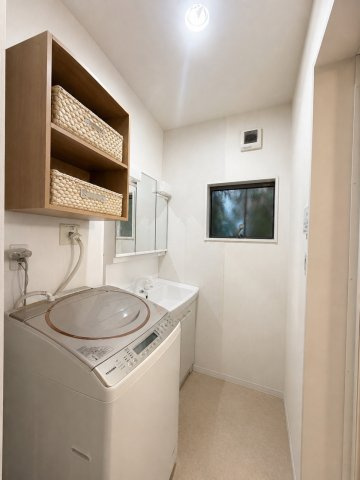 【中古戸建】三芳町藤久保の独立洗面台