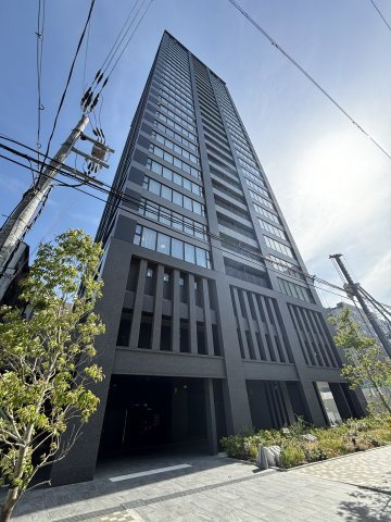 ザ・クロスシティタワー（THE CROSS CITY TOWER）の外観