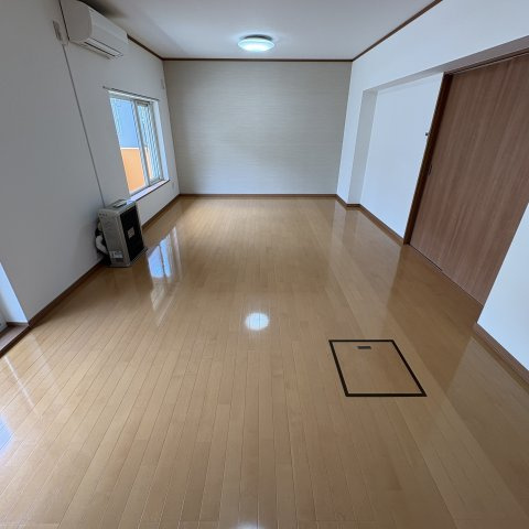 コーポあじさいの居間・リビング