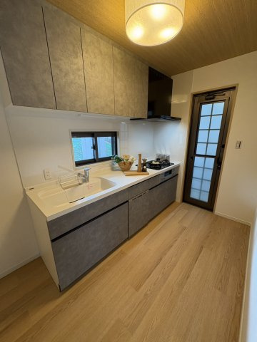 高槻市野田四丁目戸建のキッチン