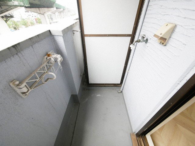 東大阪市高井田の賃貸マンションのバルコニー
