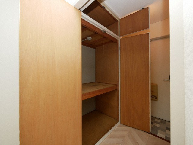 東大阪市高井田の賃貸マンションの収納