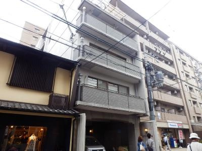 KTマンションⅡ号館の外観