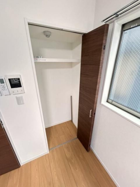 横須賀市深田台のアパートの収納