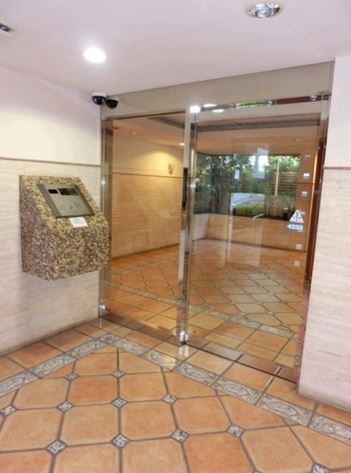 アビテ市ヶ谷五番町のセキュリティ|オートロック