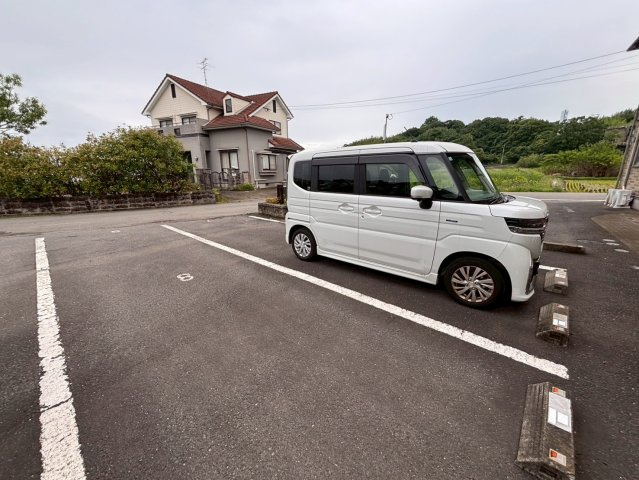 ボヌールCの駐車場