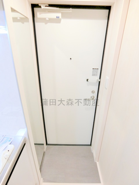 ブルージュ大田六郷の玄関