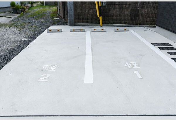 Warren hoshizakiⅠの駐車場