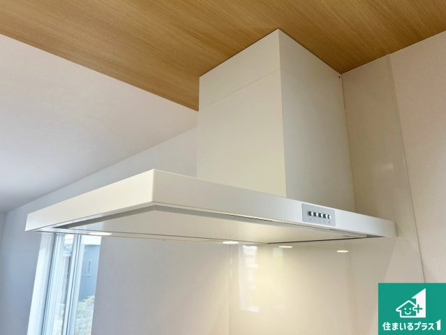 3(土)4(日)現地説明会！◆堺市西区浜寺諏訪森町西　第4期　新築一戸建ての設備|汚れにくいスロットフィルタでお手入れラクラク！ＬＥＤ照明付き！