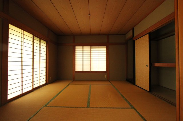 美杉台5丁目貸家　伊沢邸の和室|和室ならではの温かな和の空間で寛ぎの時間を過ごせます