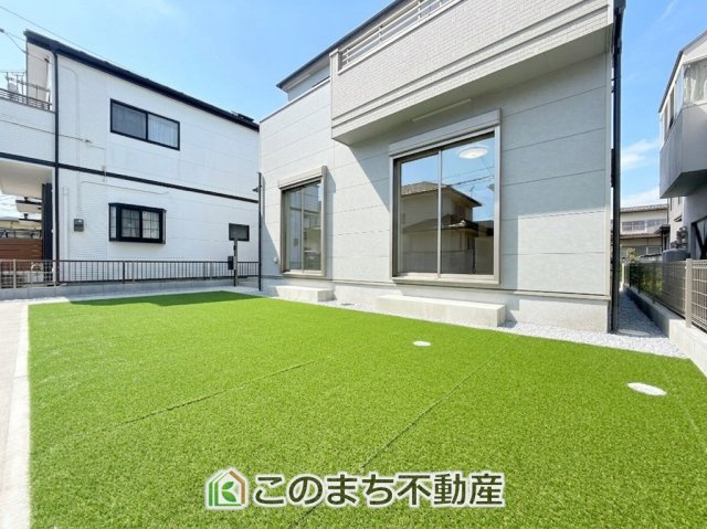 ハートフルタウン宇都宮市岩曽町1379番の庭|大きなお庭でご家族や友人を招いてＢＢＱもできますね！お子様の水遊びにもぴったりです☆