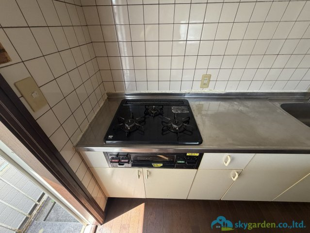 秦野市南矢名　中古戸建のキッチン