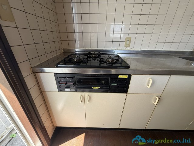 秦野市南矢名　中古戸建のキッチン