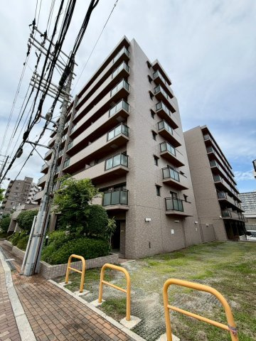 サーパス城東の外観