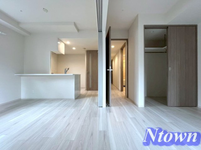 【居間・リビング】 | プレサンス ロジェ 丸の内 CENTRAL CASA | 使いやすいリビングです