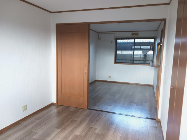 フラワービレッジ茉琴の洋室