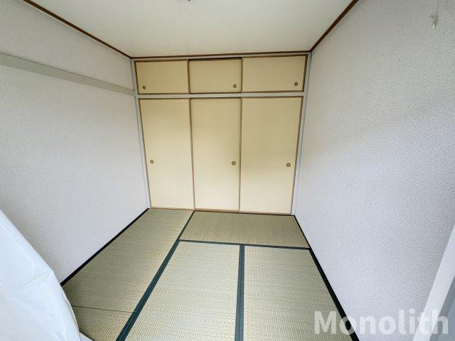 鶴山台60号棟の和室