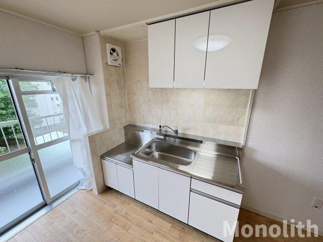 鶴山台60号棟のキッチン