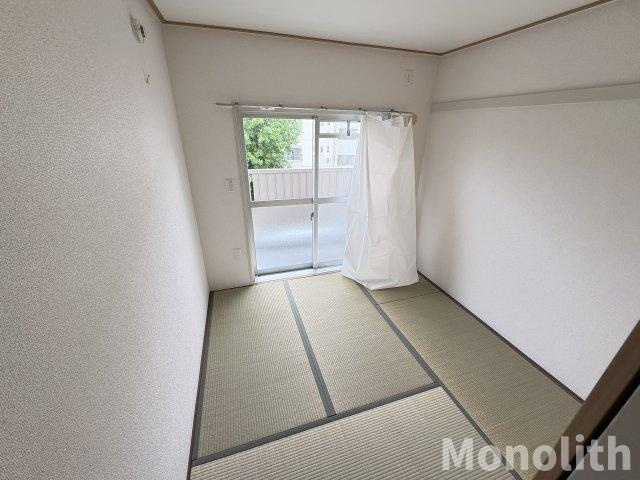 鶴山台60号棟の和室