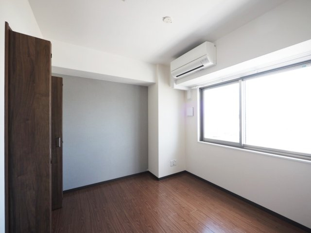 東大阪市岸田堂南町の賃貸マンションの居間・リビング
