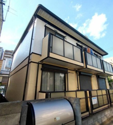 さいたま市浦和区針ヶ谷４丁目のアパートの外観