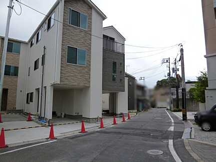 中区江波本町の前面道路含む現地写真