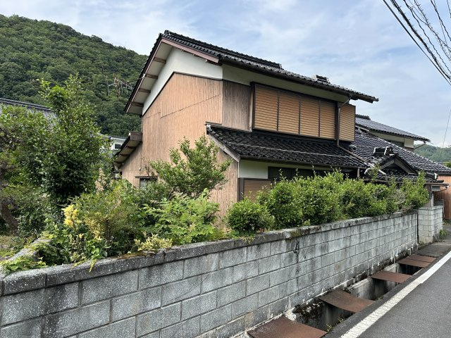 用瀬町　別府の外観