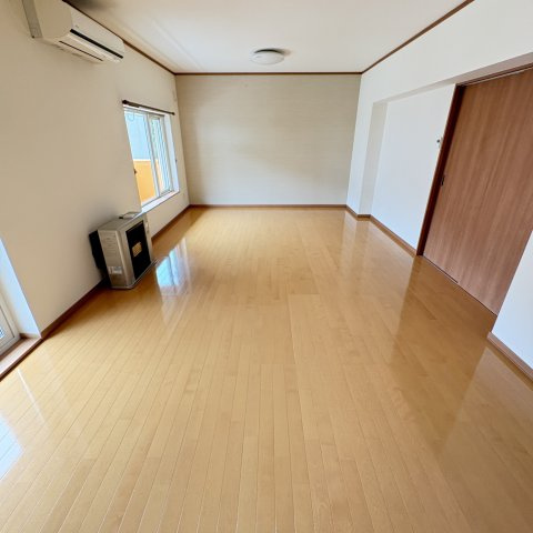 コーポあじさいの居間・リビング