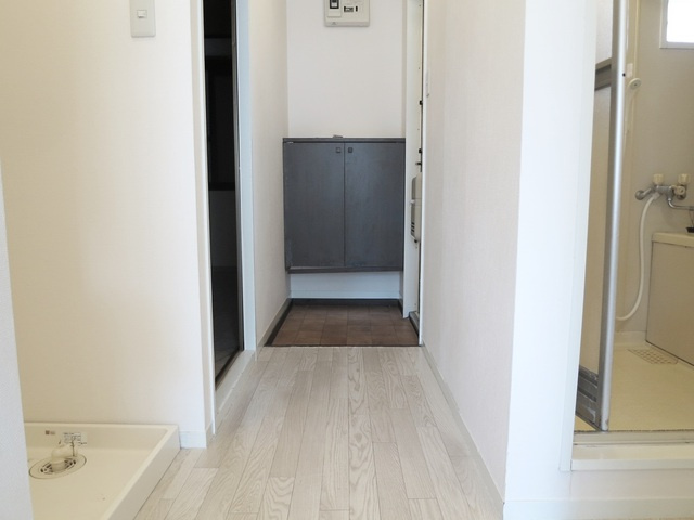 カーサカルムの玄関|お部屋の廊下です！！