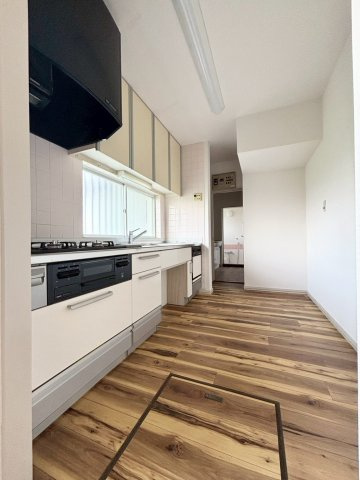 熊谷市万吉　中古戸建のキッチン