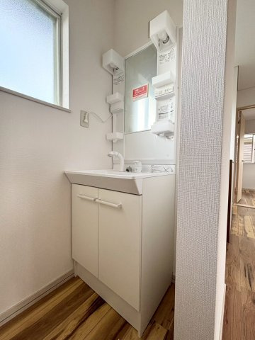 熊谷市万吉　中古戸建の独立洗面台
