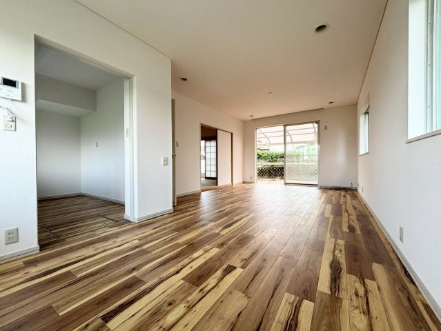 熊谷市万吉　中古戸建の居間・リビング