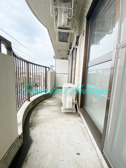 藤沢市辻堂元町５丁目のアパートのバルコニー