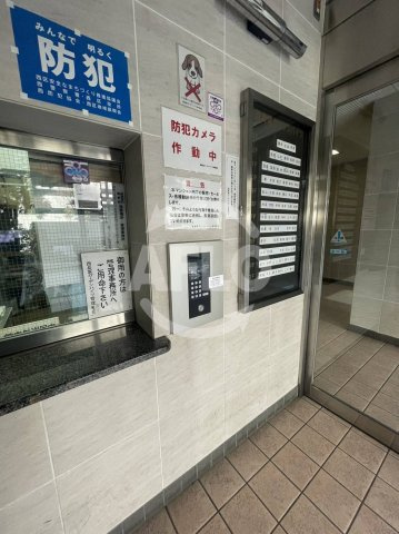 西長堀ガーデンハイツ　堀江小学校区のエントランス|西長堀ガーデンハイツ　オートロック