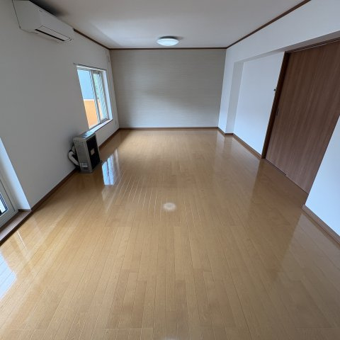 コーポあじさいの居間・リビング