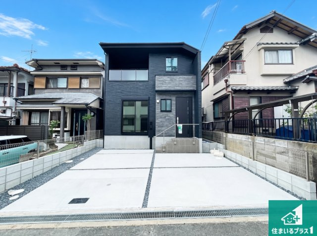 29日(土)30日(日)現地ご見学可能！　寝屋川市成田東が丘　限定1邸の駐車場|駐車スペース！散水栓があるので、こまめに愛車を洗えます！